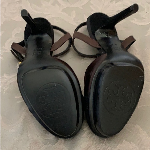 Shoes - Picture 3 of 4